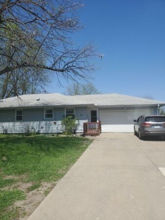 CLA 869 Des Moines Drive