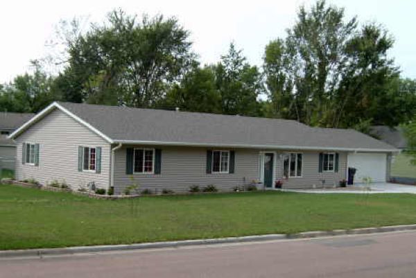 CLA 611 Leon Avenue